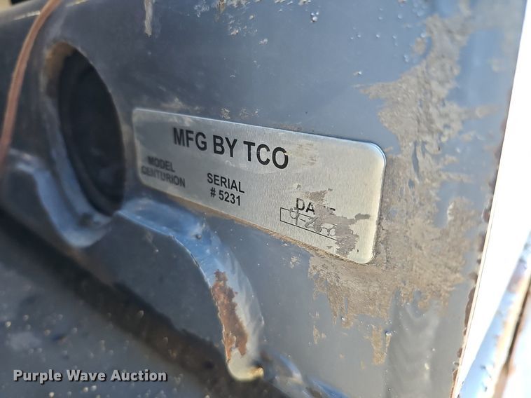 image for item DK0596 2004 GMC T7500 street sweeper truck