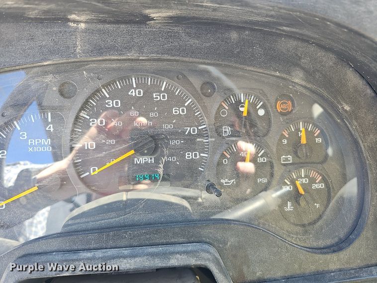 image for item DK0596 2004 GMC T7500 street sweeper truck