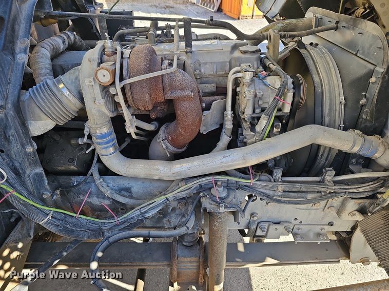 image for item DK0596 2004 GMC T7500 street sweeper truck