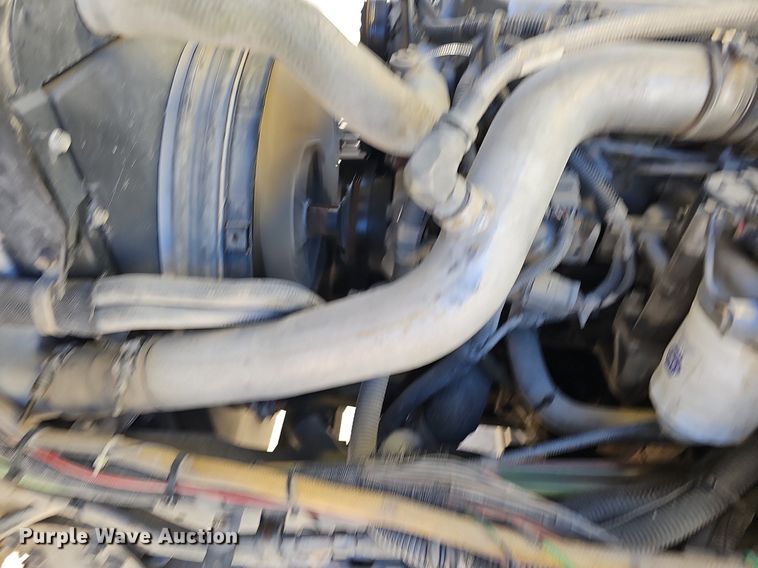 image for item DK0596 2004 GMC T7500 street sweeper truck