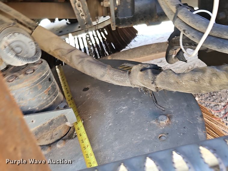 image for item DK0597 2007 Freightliner Business Class M2 street sweeper truck