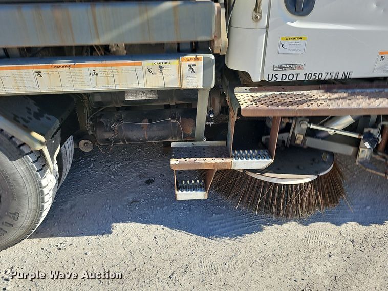 image for item DK0597 2007 Freightliner Business Class M2 street sweeper truck