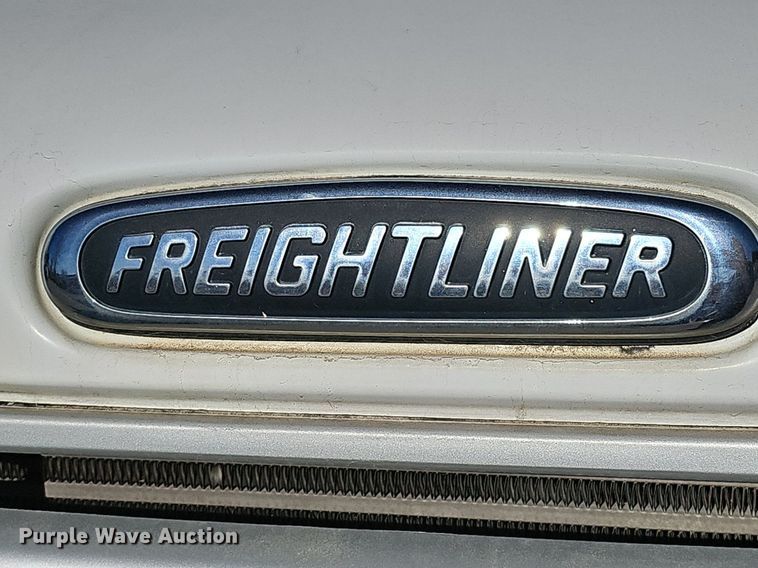 image for item DK0597 2007 Freightliner Business Class M2 street sweeper truck