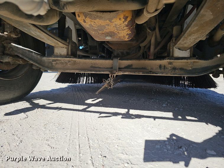 image for item DK0597 2007 Freightliner Business Class M2 street sweeper truck