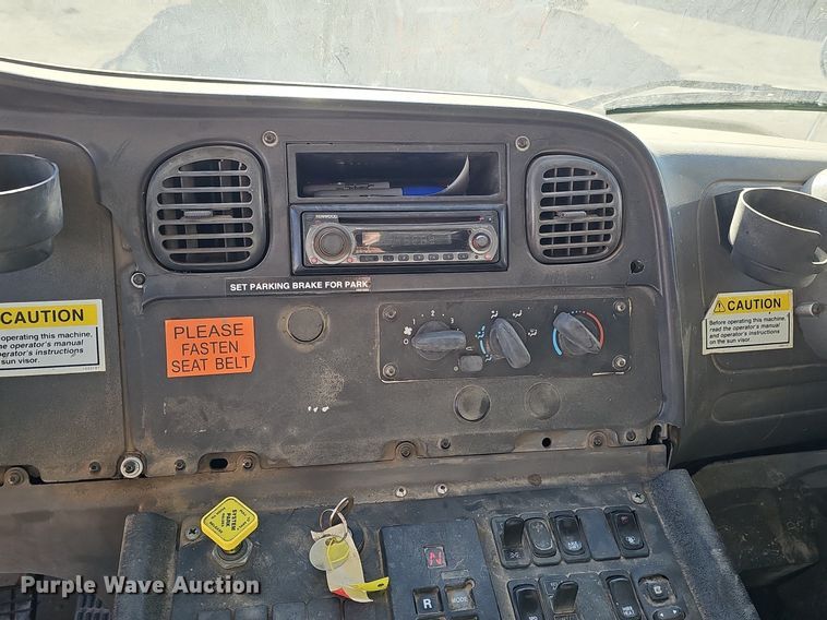 image for item DK0597 2007 Freightliner Business Class M2 street sweeper truck