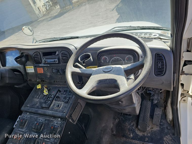 image for item DK0597 2007 Freightliner Business Class M2 street sweeper truck