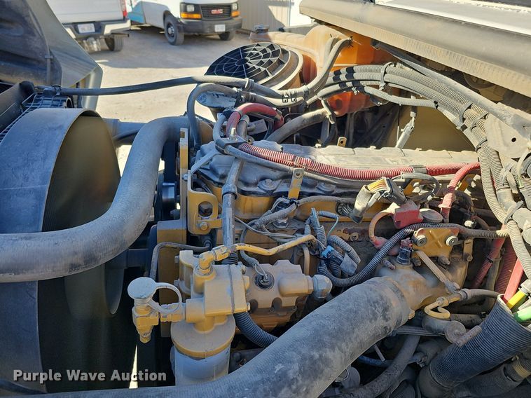 image for item DK0597 2007 Freightliner Business Class M2 street sweeper truck