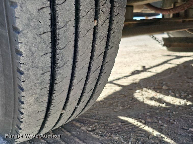 image for item DK0597 2007 Freightliner Business Class M2 street sweeper truck