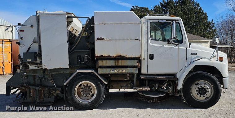 image for item DK0598 2002 Freightliner FL70 street sweeper truck
