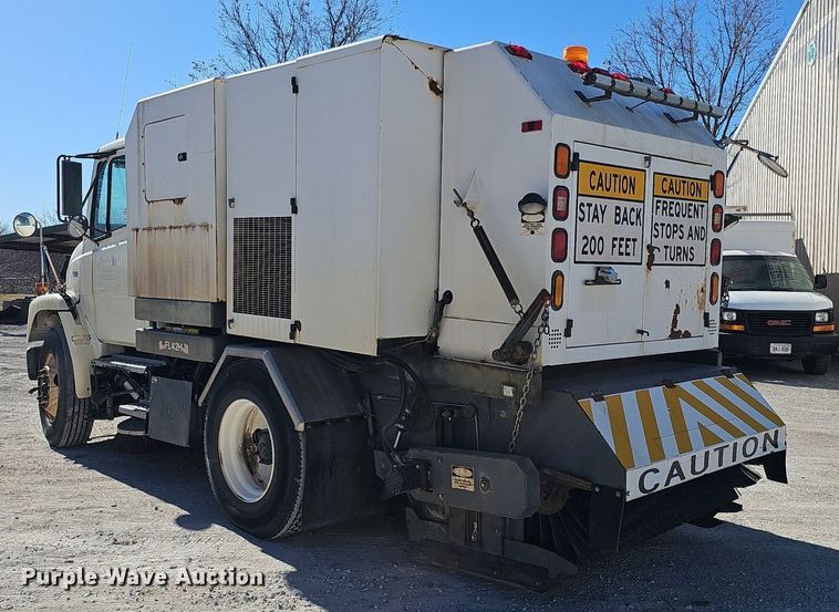 image for item DK0598 2002 Freightliner FL70 street sweeper truck