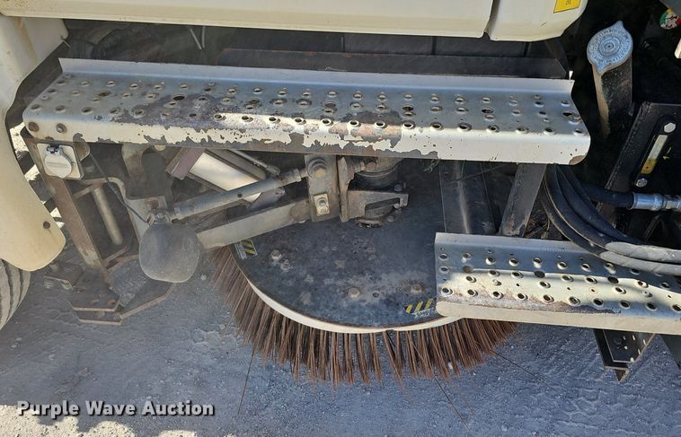 image for item DK0598 2002 Freightliner FL70 street sweeper truck