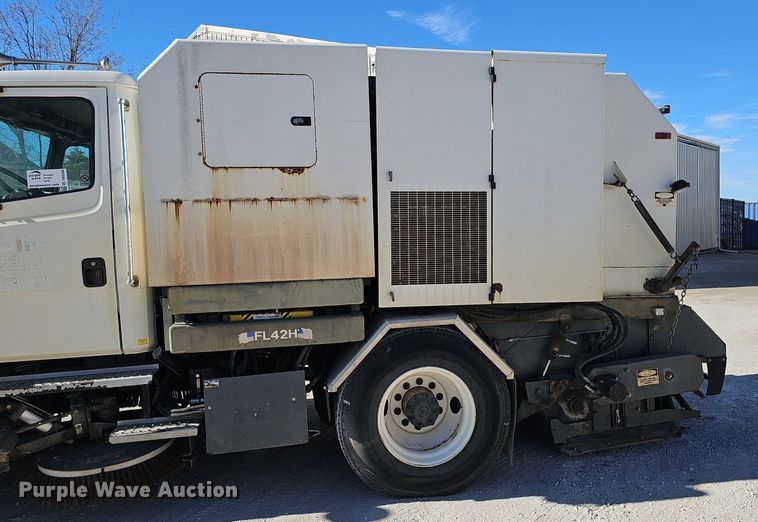 image for item DK0598 2002 Freightliner FL70 street sweeper truck