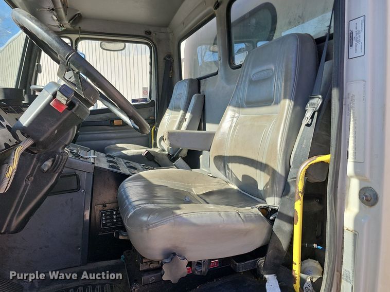 image for item DK0598 2002 Freightliner FL70 street sweeper truck