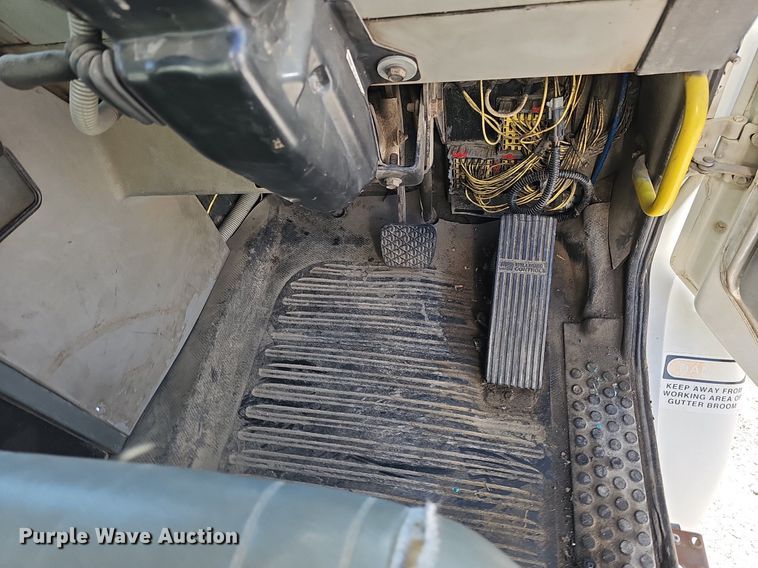 image for item DK0598 2002 Freightliner FL70 street sweeper truck