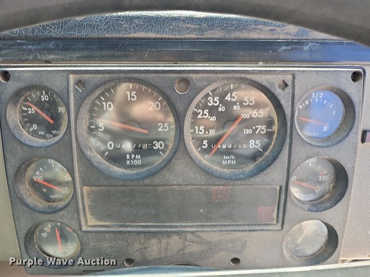 image for item DK0598 2002 Freightliner FL70 street sweeper truck