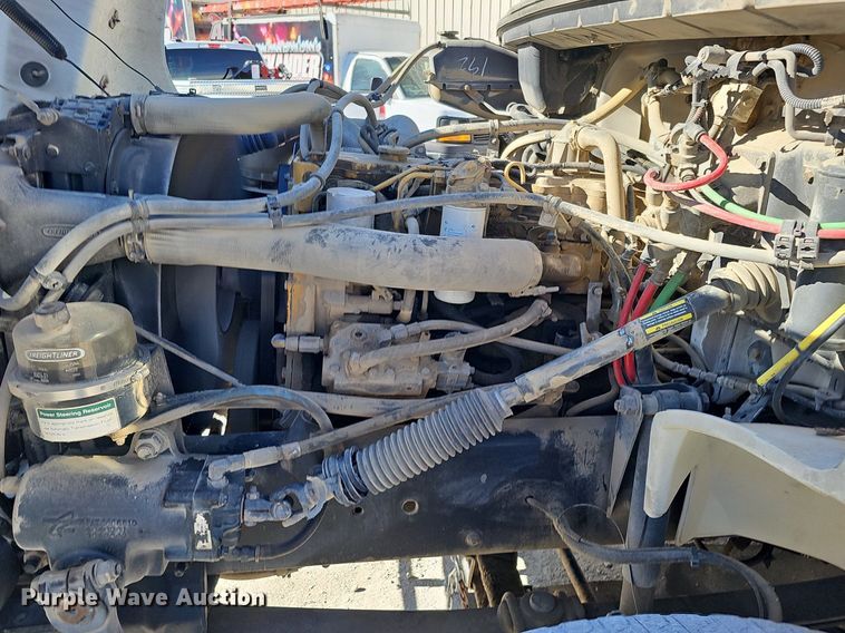 image for item DK0598 2002 Freightliner FL70 street sweeper truck