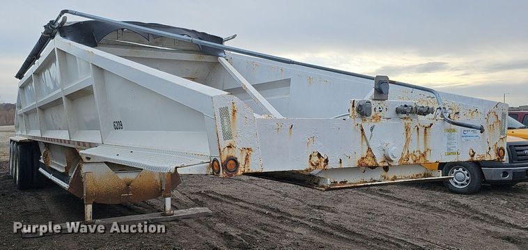 image for item DK0620 2013 Dakota 4300 BDT bottom dump trailer