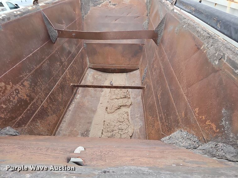 image for item DK0620 2013 Dakota 4300 BDT bottom dump trailer