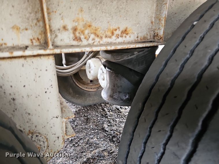 image for item DK0620 2013 Dakota 4300 BDT bottom dump trailer