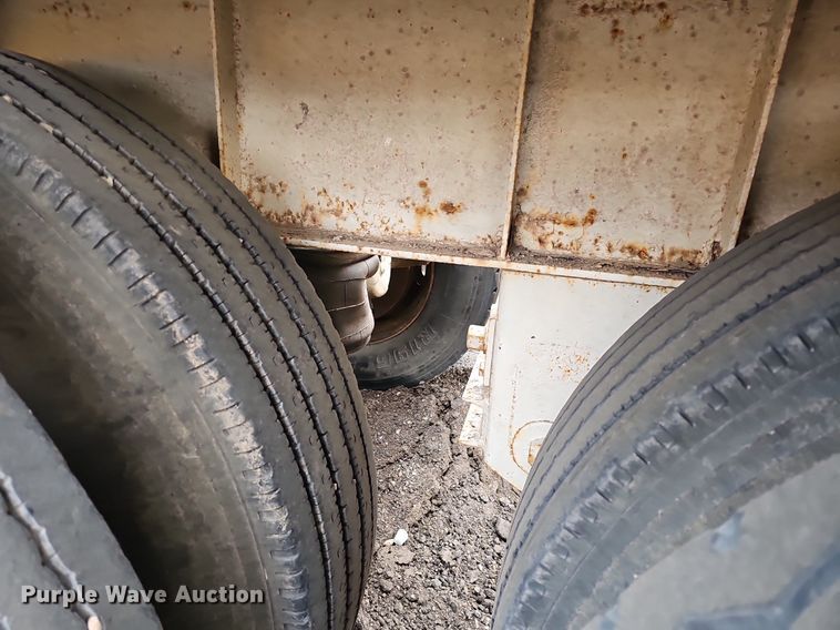 image for item DK0620 2013 Dakota 4300 BDT bottom dump trailer