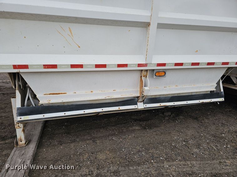 image for item DK0620 2013 Dakota 4300 BDT bottom dump trailer