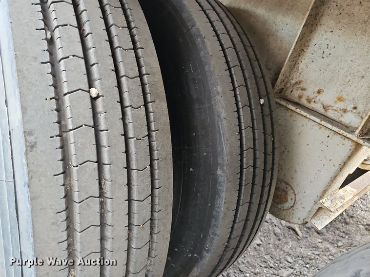 image for item DK0620 2013 Dakota 4300 BDT bottom dump trailer