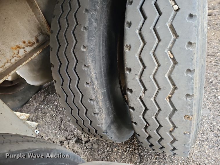 image for item DK0620 2013 Dakota 4300 BDT bottom dump trailer