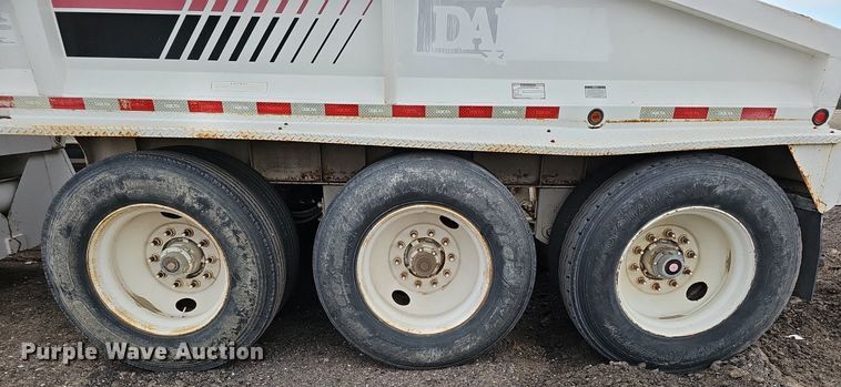 image for item DK0620 2013 Dakota 4300 BDT bottom dump trailer
