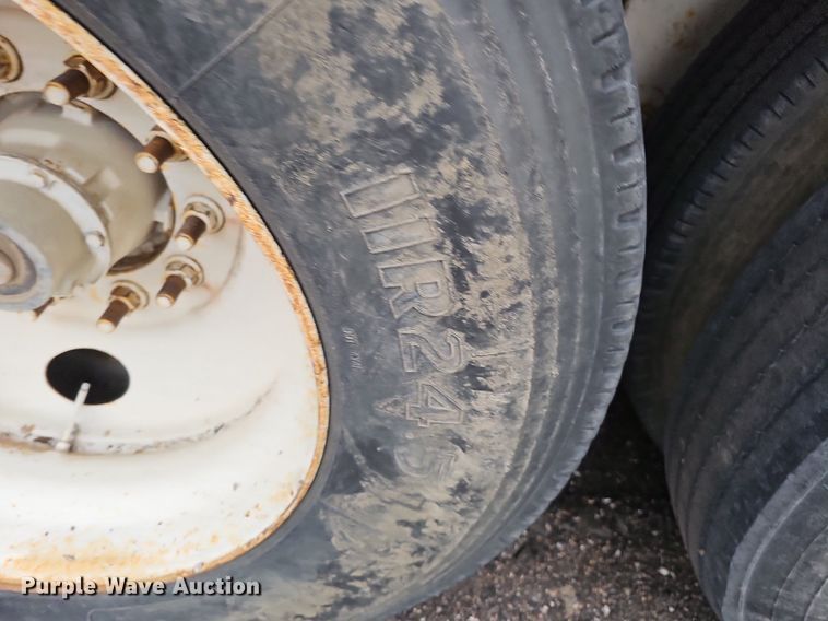 image for item DK0620 2013 Dakota 4300 BDT bottom dump trailer