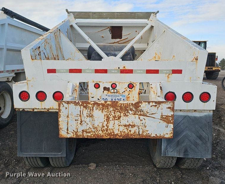 image for item DK0621 2012 Dakota 4300BDT bottom dump trailer