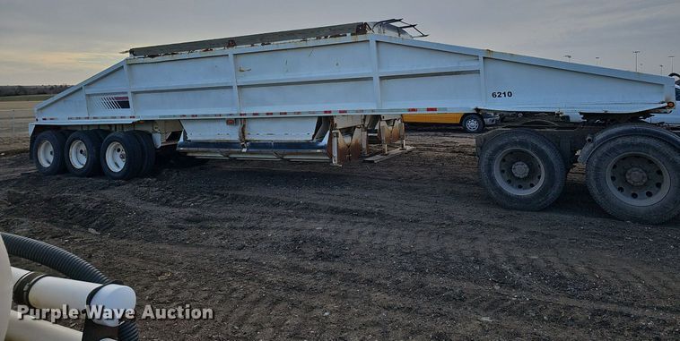 image for item DK0621 2012 Dakota 4300BDT bottom dump trailer