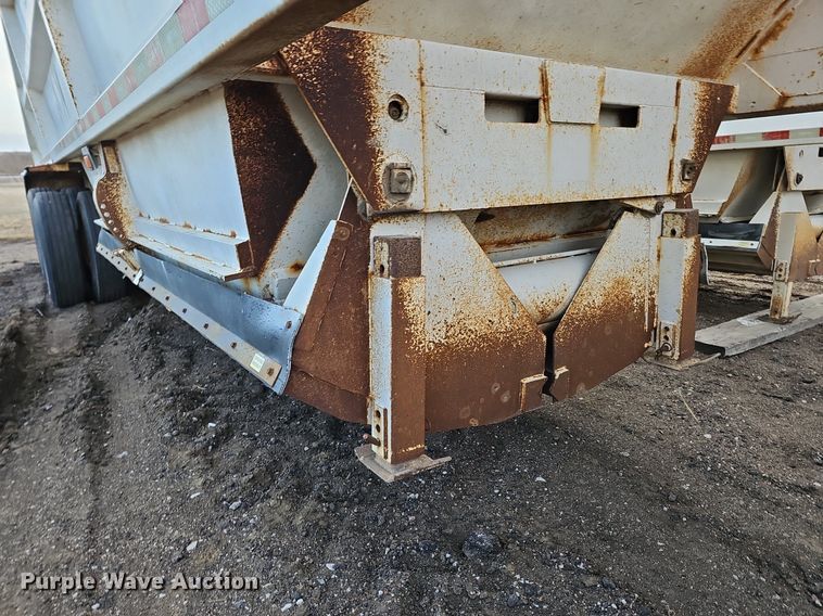 image for item DK0621 2012 Dakota 4300BDT bottom dump trailer
