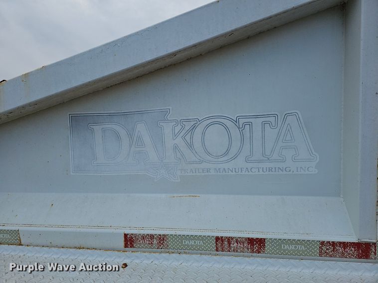 image for item DK0621 2012 Dakota 4300BDT bottom dump trailer