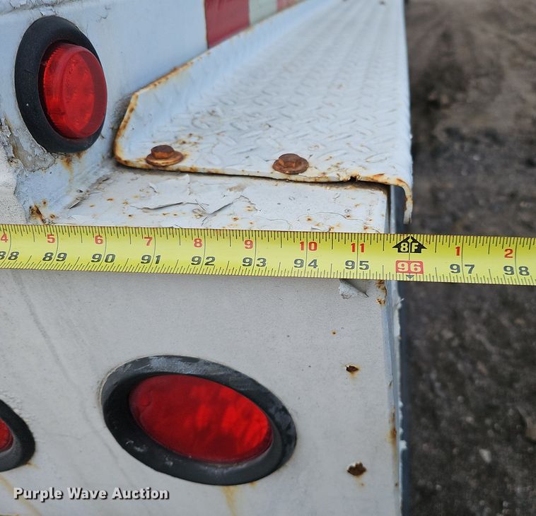 image for item DK0621 2012 Dakota 4300BDT bottom dump trailer