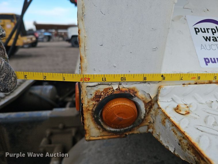 image for item DK0621 2012 Dakota 4300BDT bottom dump trailer