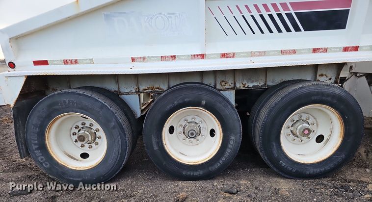 image for item DK0621 2012 Dakota 4300BDT bottom dump trailer