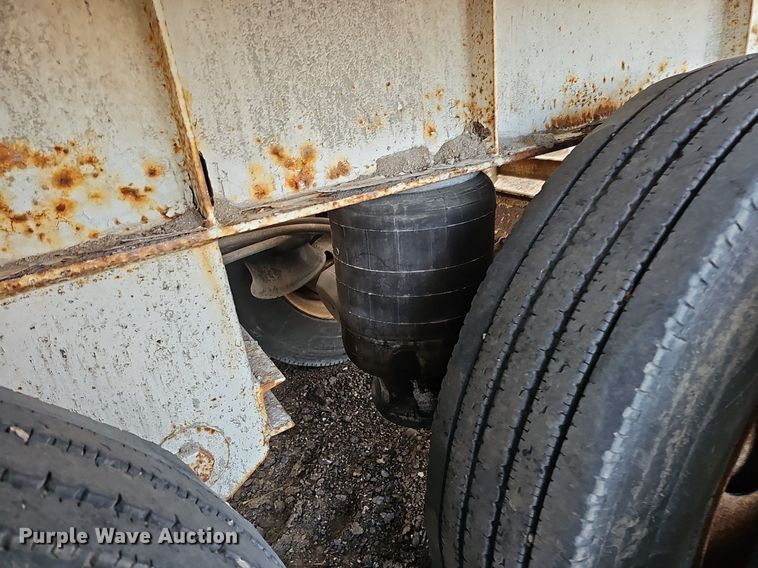 image for item DK0621 2012 Dakota 4300BDT bottom dump trailer