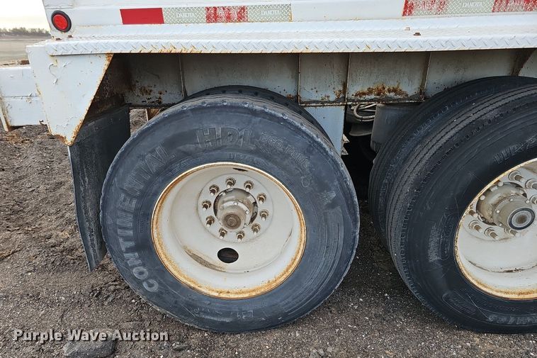 image for item DK0621 2012 Dakota 4300BDT bottom dump trailer
