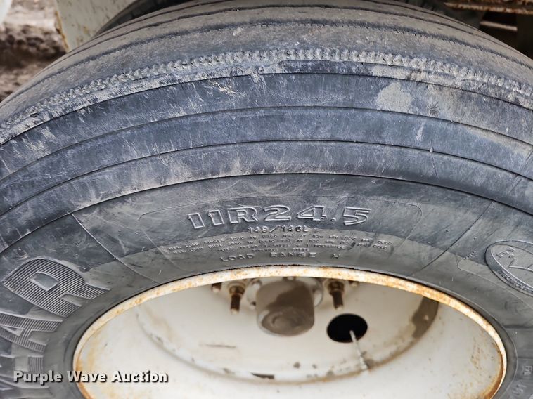 image for item DK0621 2012 Dakota 4300BDT bottom dump trailer