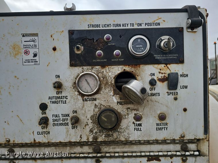 image for item DK0623 Vacuum Source VT1800 vacuum excavator