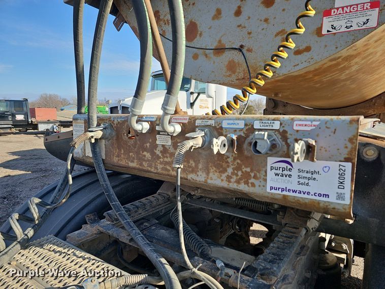 image for item DK0627 2012 SiDump'R SDR 325 side dump trailer