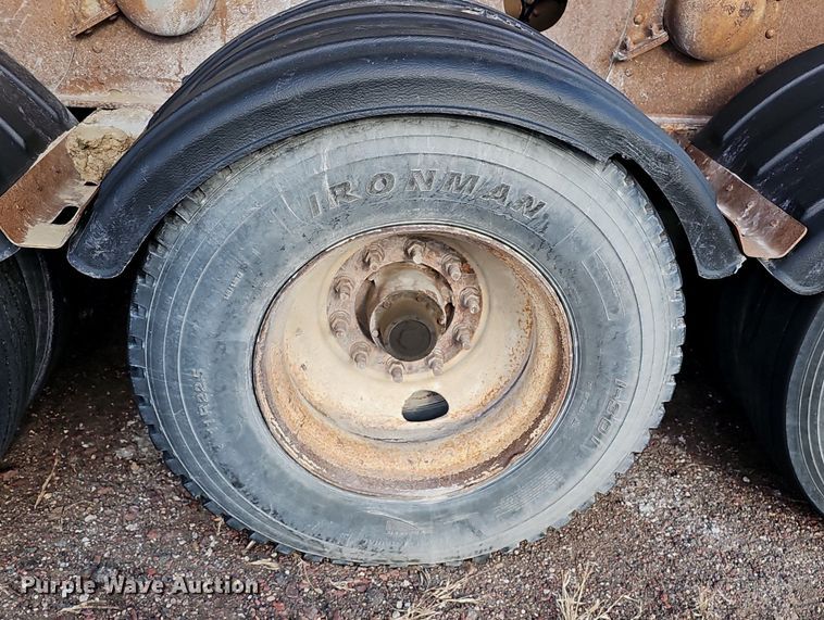 image for item DK0627 2012 SiDump'R SDR 325 side dump trailer