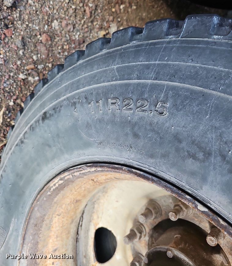 image for item DK0627 2012 SiDump'R SDR 325 side dump trailer