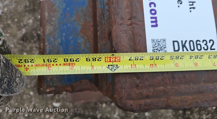 image for item DK0632 Trench box