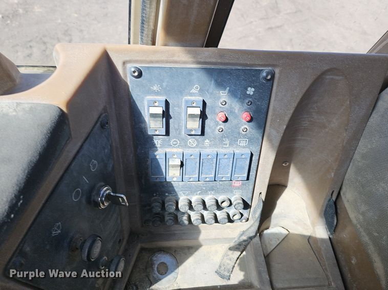 image for item DK0640 1995 Caterpillar 950F Series II wheel loader