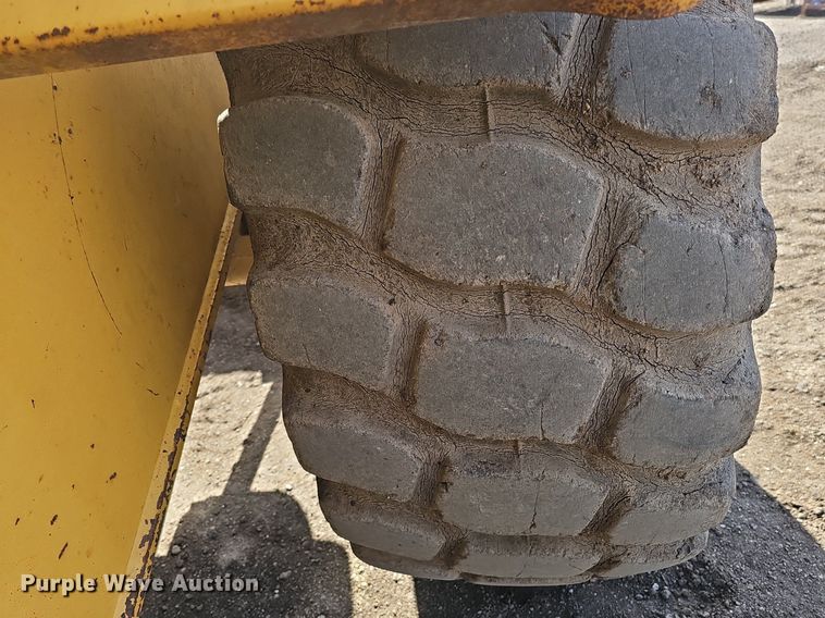 image for item DK0640 1995 Caterpillar 950F Series II wheel loader