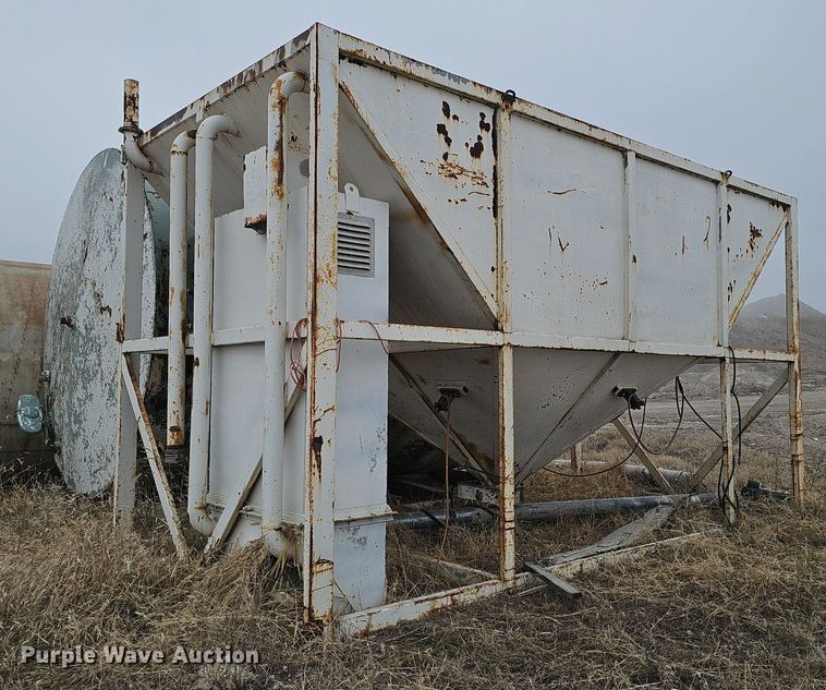 image for item DK0652 Cement silo