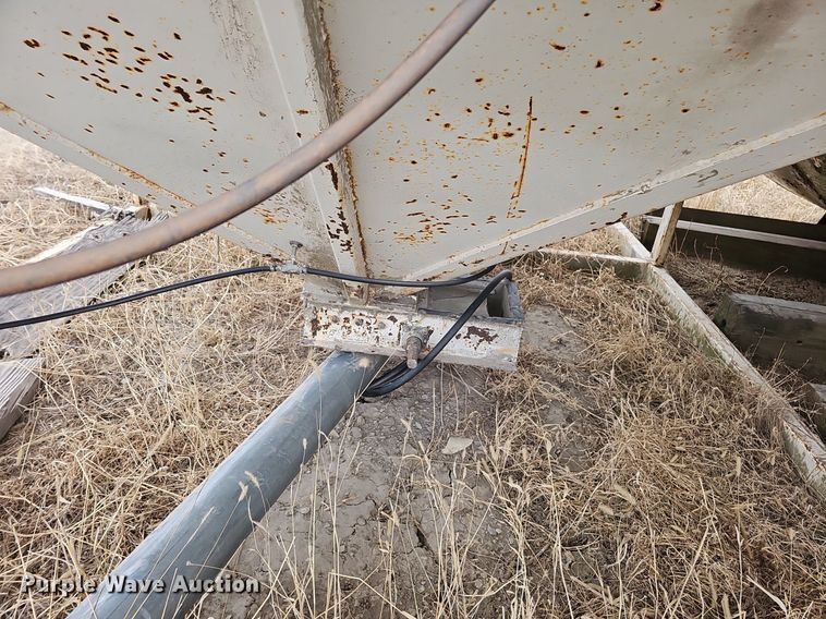 image for item DK0652 Cement silo