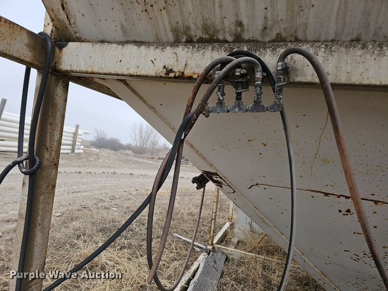 image for item DK0652 Cement silo