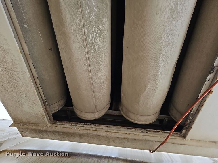 image for item DK0652 Cement silo